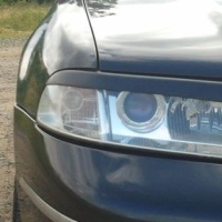 Mra��tka p�edn�ch sv�tlomet� Audi A4 facelift B5 -- rok v�roby 99-01