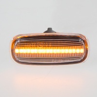 Bo�n� LED blinkry s funkc� dynamick�ho b�hu Audi A2 -- rok v�roby 02/2000-08/2005