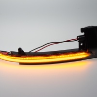 Bo�n� LED blinkry do zrc�tek s funkc� dynamick�ho b�hu Audi A3 8P1 -- rok v�roby 2003-08/2012