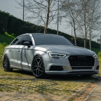 Oneway p�edn� spoiler Audi A3 (8V) Sedan Facelift -- rok v�roby 2016-20 - leskl� �ern�