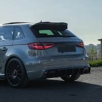 Oneway zadn� bo�n� difusory leskl� �ern� Audi RS3 8V Sportback -- rok v�roby 2015-16