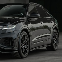 Oneway prahov� n�stavce leskl� �ern� Audi Q8 S-Line / SQ8 MK1 -- rok v�roby 2018-23